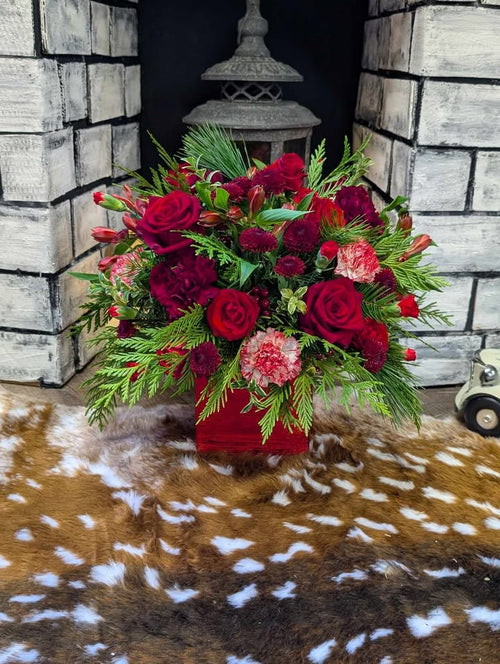 Christmas Centerpiece Arrangements & Wreaths