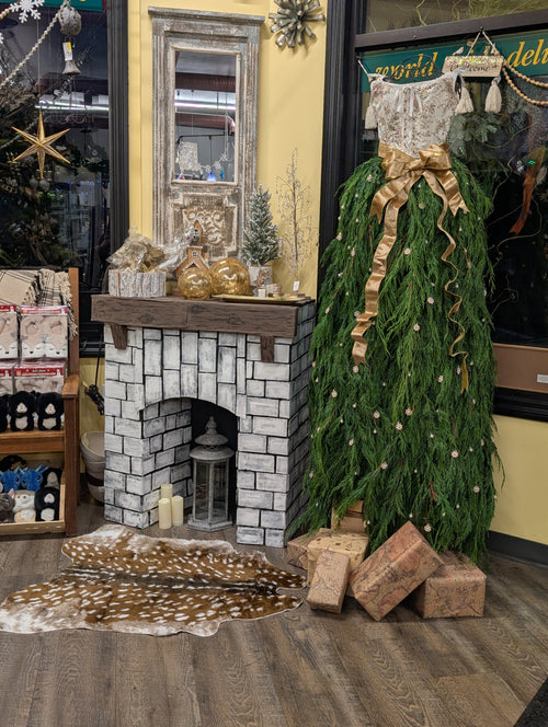 Christmas Centerpiece Arrangements & Wreaths